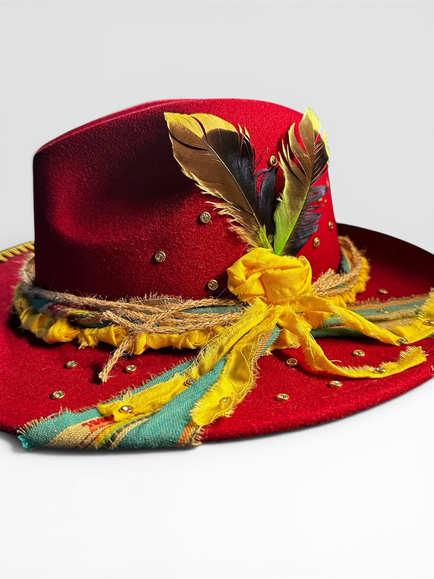 Red Reign Short Brim (Last Call Polyester-Blend)